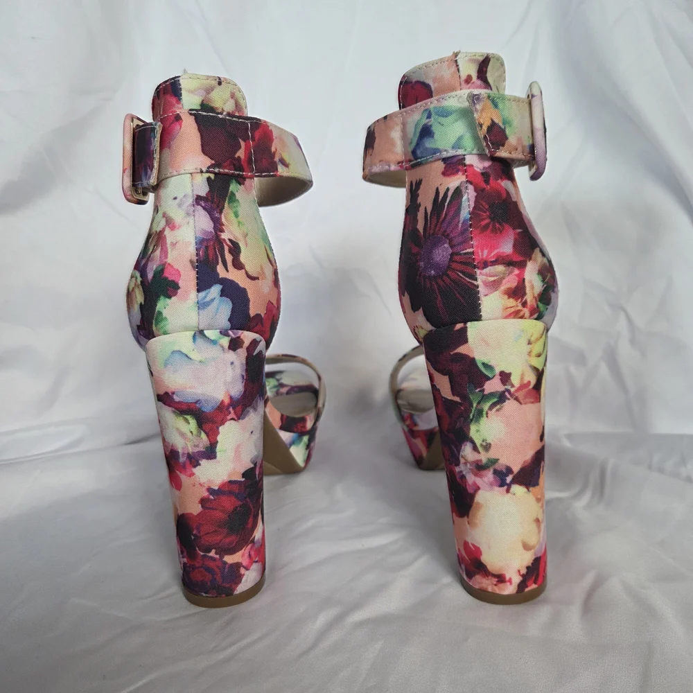 Women's Floral Platform Heels - Picture 9 of 16